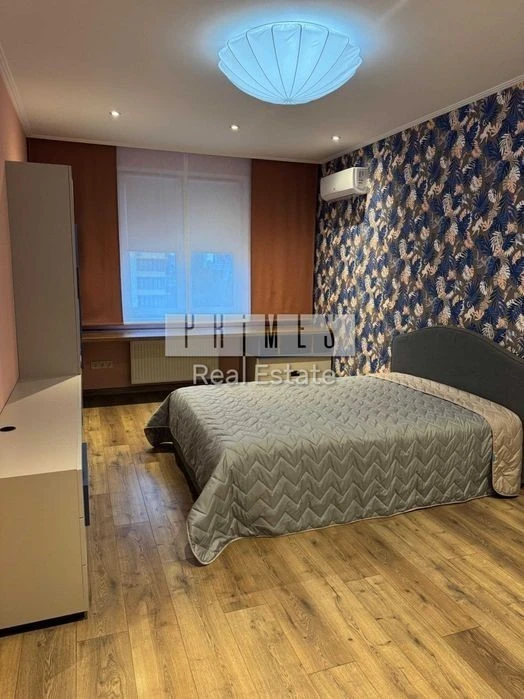 Оренда 4-кімнатної квартири 136 м², Лук'янівка, вул. Полтавс