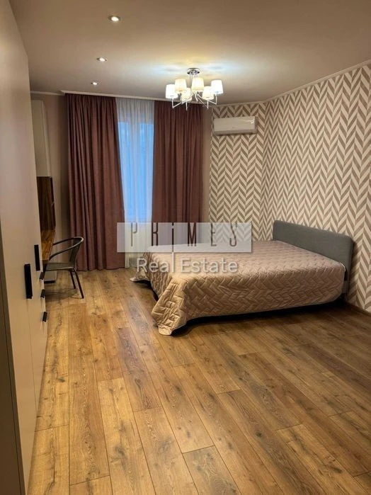 Оренда 4-кімнатної квартири 136 м², Лук'янівка, вул. Полтавс