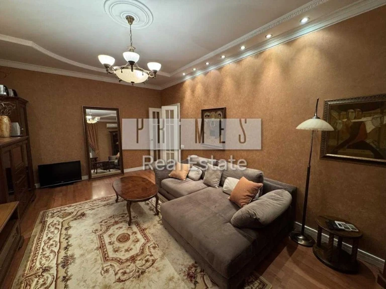 Оренда 3-кімнатної квартири 80 м² біля Майдану Незалежності,