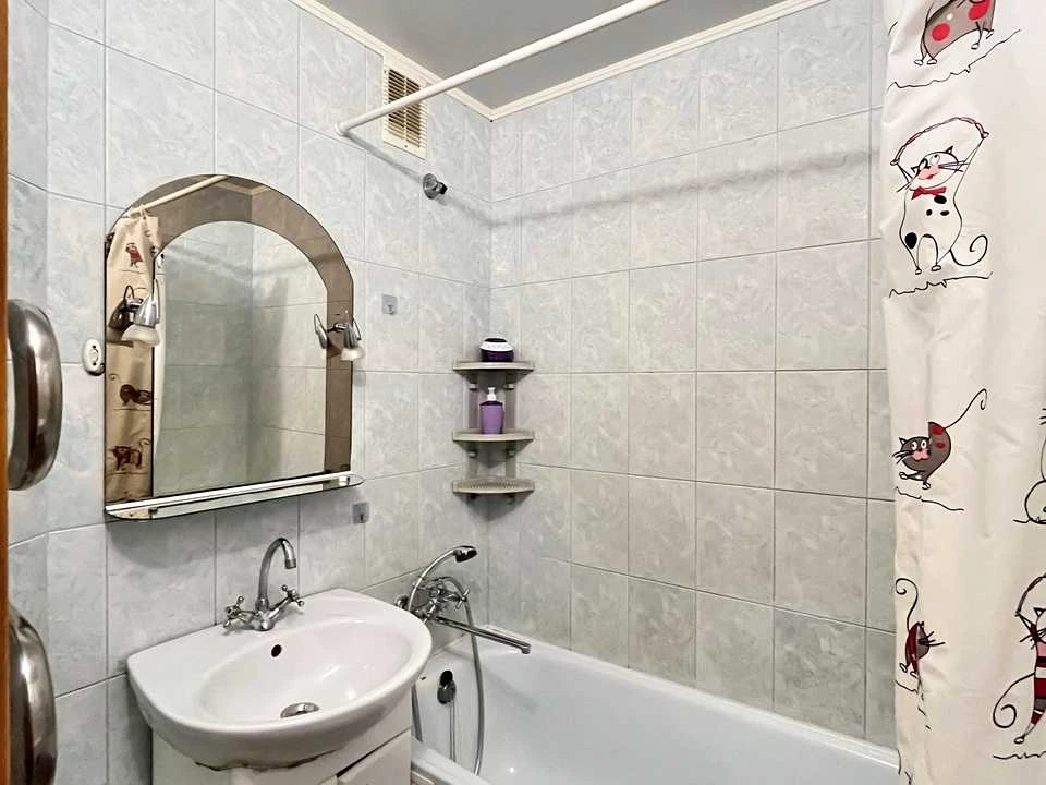 Квартира. Київ, Радунська вул.