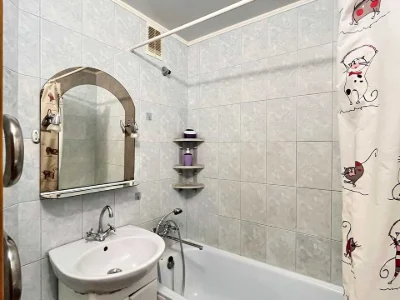 Квартира. Київ, Радунська вул.