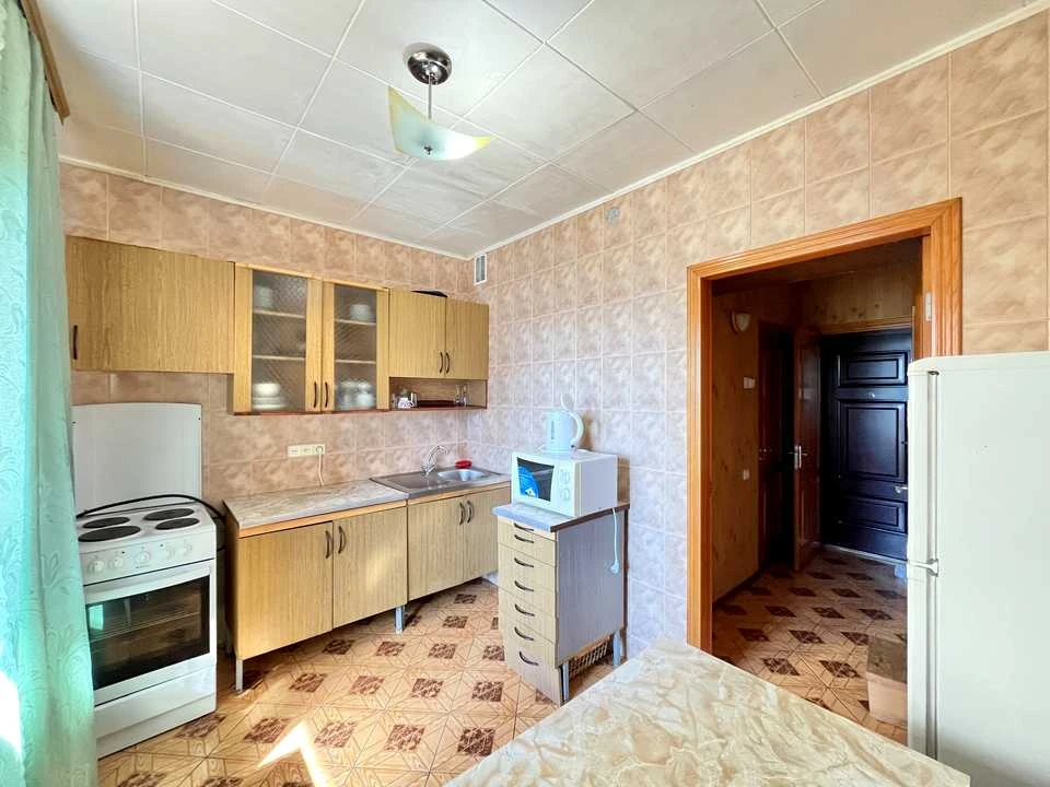 Квартира. Київ, Радунська вул.