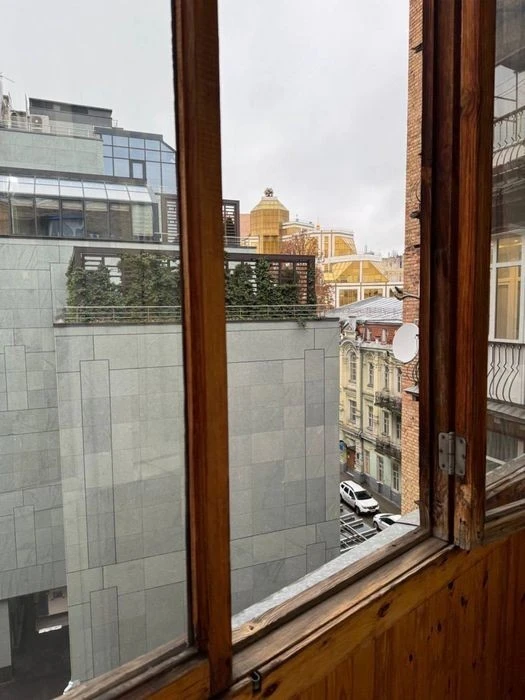 1к квартира на Майдані