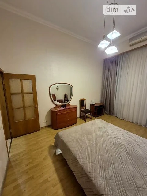 Довготривала оренда 1к квартири на вул. Басейна 12 • ID 3476