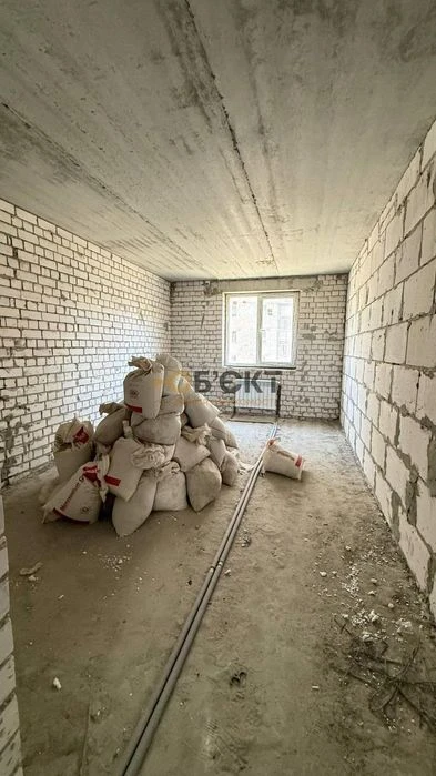 Простора 3-кімнатна квартира, ЖК Мира-3, 80 м2, м. Індустріа