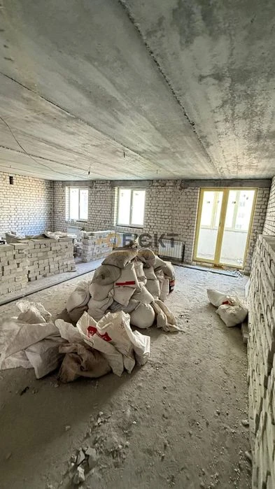 Простора 3-кімнатна квартира, ЖК Мира-3, 80 м2, м. Індустріа