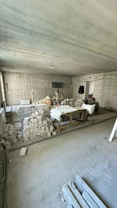 Простора 3-кімнатна квартира, ЖК Мира-3, 80 м2, м. Індустріа
