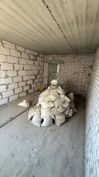 Простора 3-кімнатна квартира, ЖК Мира-3, 80 м2, м. Індустріа