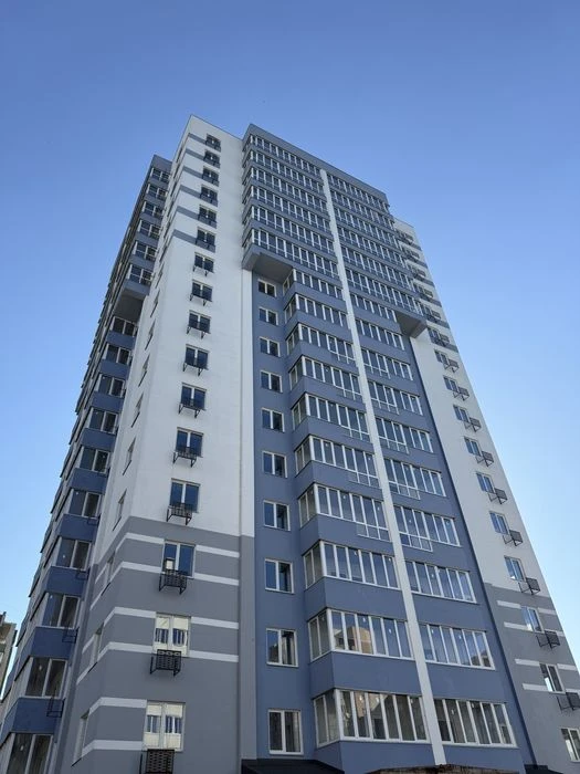 Продаж 2-кімнатної квартири з панорамним видом на Дніпро