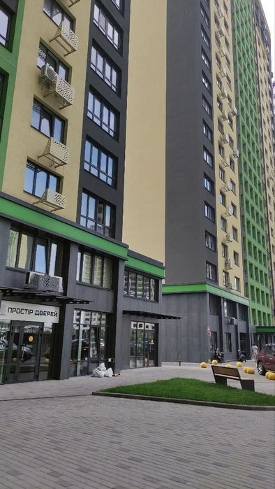 Здам 2 к. квартиру Голосіївський р-н вул. Максимовича ЖК Лік