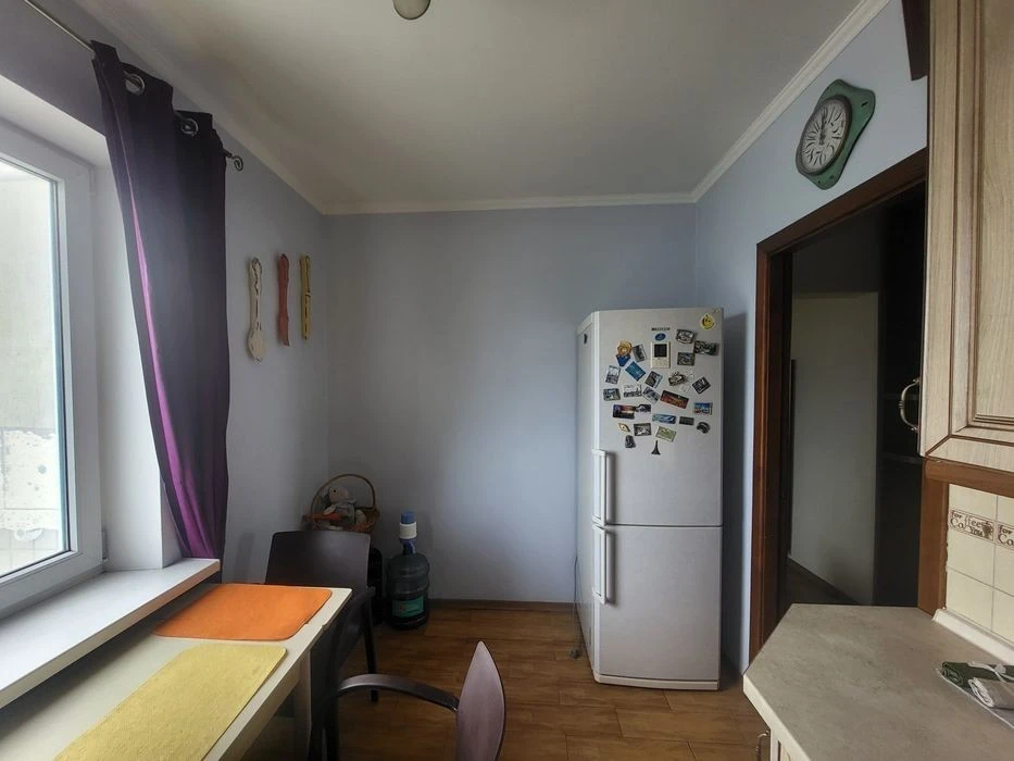 Оренда 3-кімн. квартири, Прирічна, 37,Оболонський р-н, метро