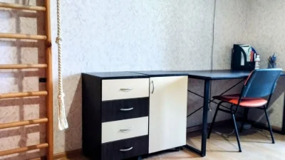Сдаю в довгострокову оренду 3-кімнатну квартиру 6 хв. до мет