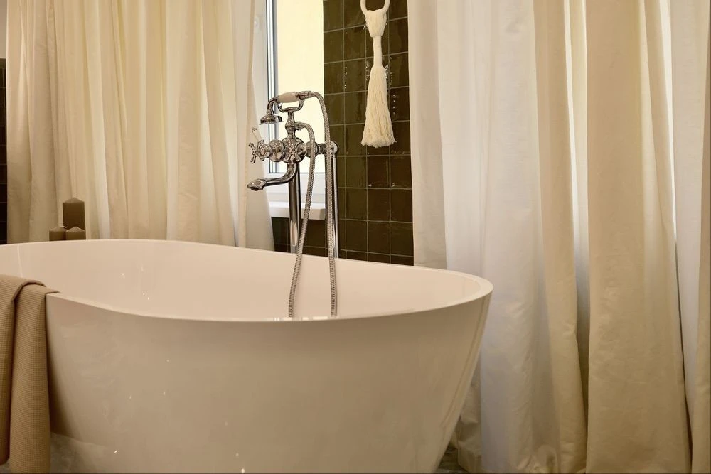 Оренда 4-кімнатної квартири 250 м² | 4 тераси (60 м²) | Поді