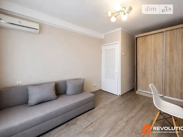 Довготривала оренда 1к квартири на просп. Оболонський 37 • I