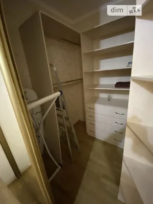Довготривала оренда 1к квартири на вул. Урлівська 40 • ID 34