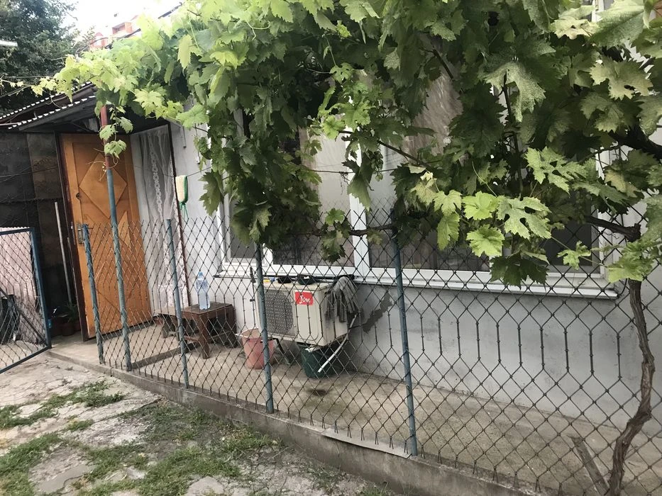 Продам 2-комнатную квартиру