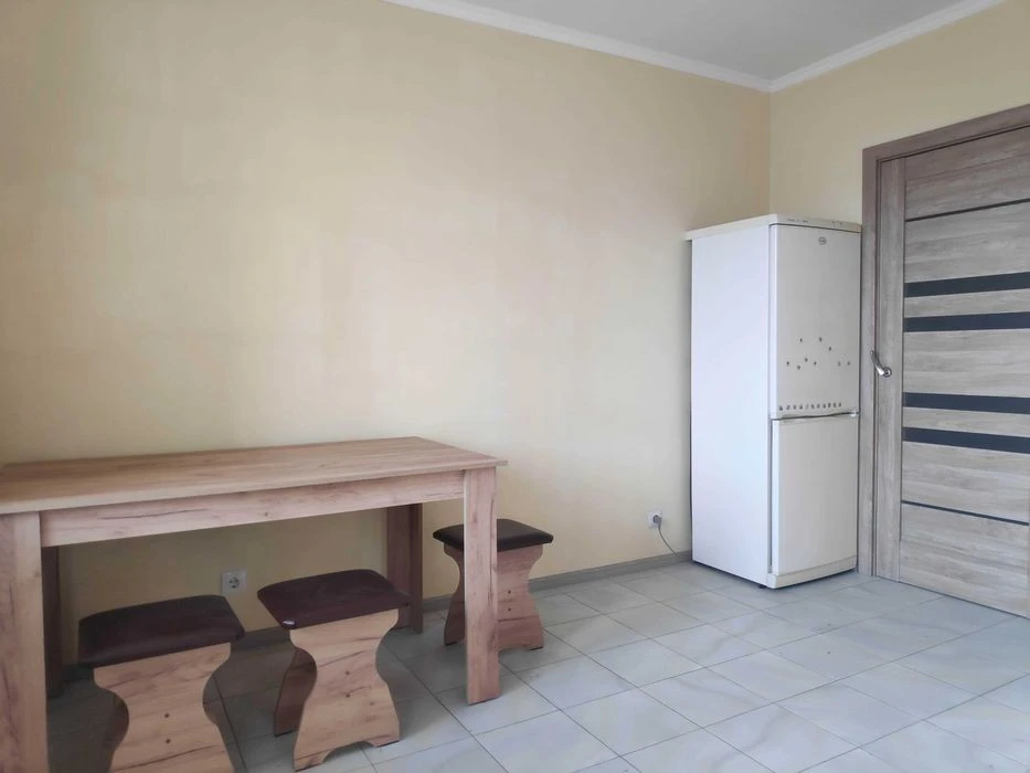Затишна 1к квартира біля озера, Григоренка 12А, інвертор, бе