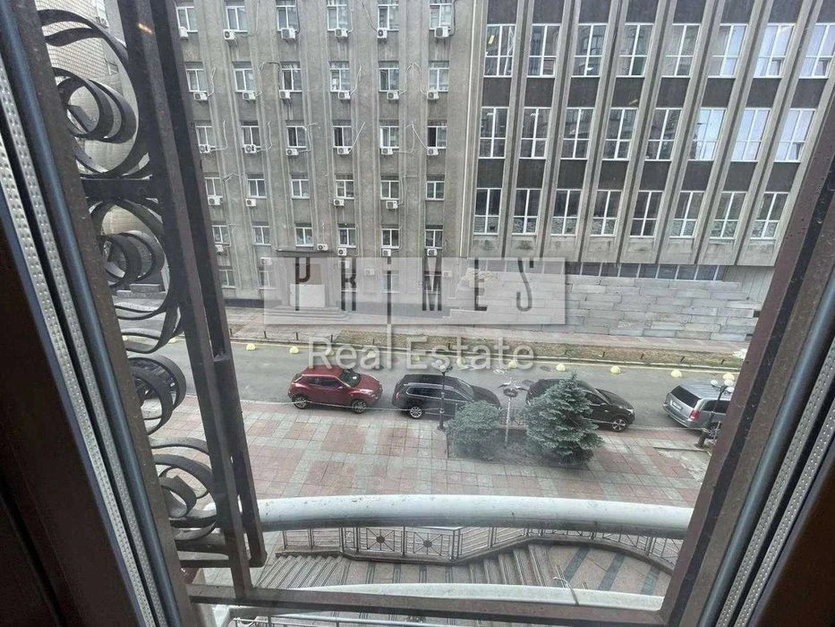 Оренда 4к квартири, вул. Паторжинського, 14, Центр