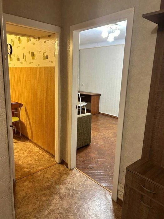 Оренда 2-кім. квартири Салютна 12 Нівки