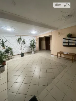 Здам в оренду кімнату на вул. Кубанської України довгостроко