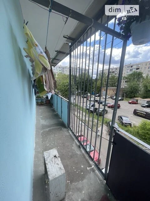 Здам в оренду кімнату на вул. Кубанської України довгостроко