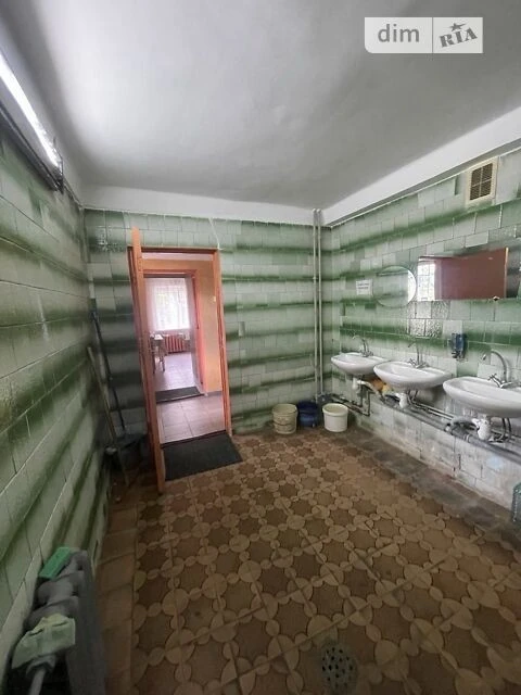 Здам в оренду кімнату на вул. Кубанської України довгостроко