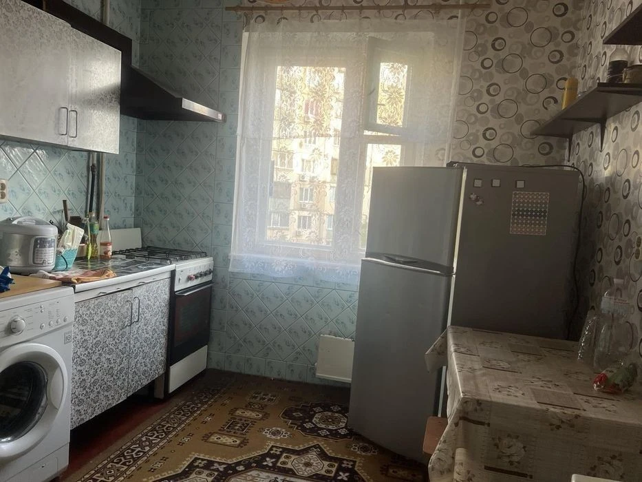 Здається двокімнатна квартира по вул. Милославській, 5