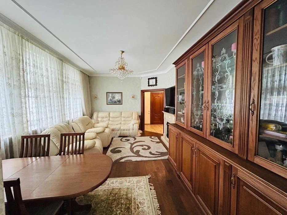 Дворівнева 5-к квартира (146,7 м') у ЖК Avenue, Печерськ, Ми