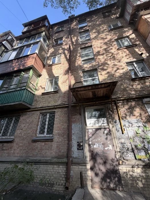 Здам в оренду ДВОКІМНАТНУ квартиру на Дорогожичах. Метро 10