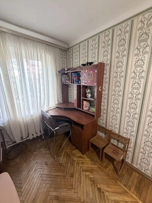Здам в оренду ДВОКІМНАТНУ квартиру на Дорогожичах. Метро 10