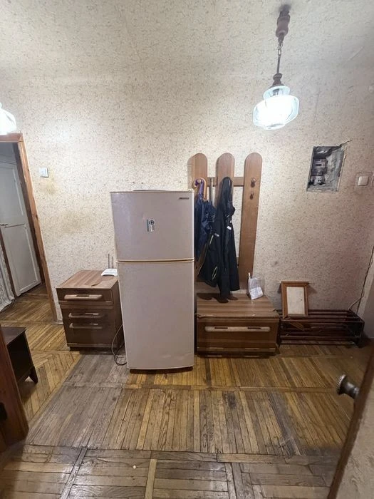 Здам в оренду ДВОКІМНАТНУ квартиру на Дорогожичах. Метро 10