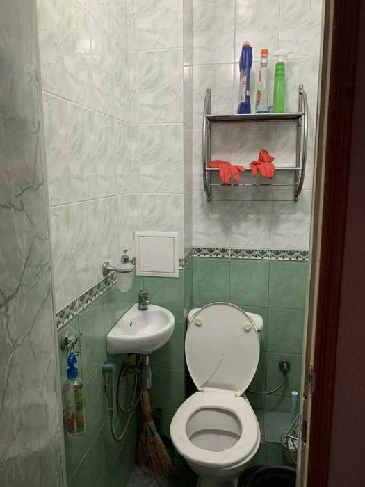 Здам 2 х кімнатну Ялтинська 15