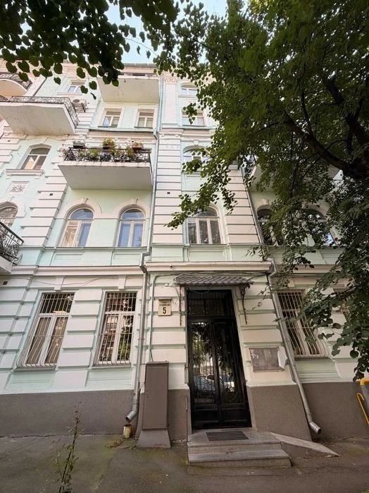 Оренда квартири Коцюбинского Михайла ул., 5, Київ, м. Універ