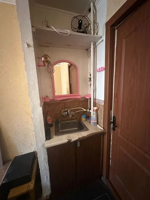 ПРОДАМ!! Комната в коммунальной квартире 11 м ул.Космонавтов