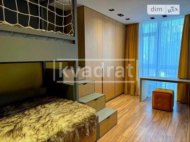 Довготривала оренда 3к квартири на вул. Предславинська 55А •