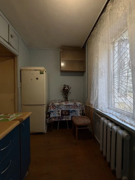 Довгостроково здам 1-к. квартиру біля метро Вирлиця, вул. Ка
