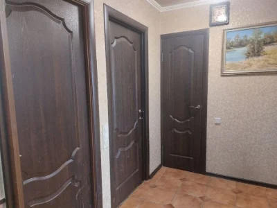 2 поверх | 3 кімнати 70 м2 | 3 окремі спальні | Ремонт | Без