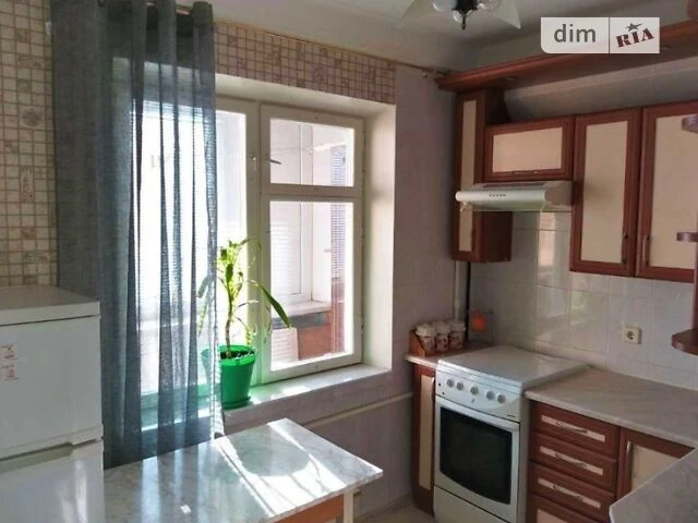Довготривала оренда 2к квартири на бул. Жуля Верна 13В • ID