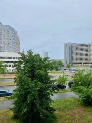 Оренда 2 кімн квартири, метро Лівобережна