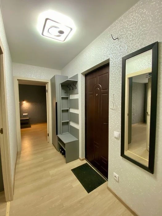 Оренда 2 кімн квартири, метро Лівобережна