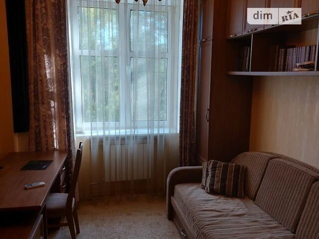 Довготривала оренда 3к квартири на просп. Берестейський 45 •