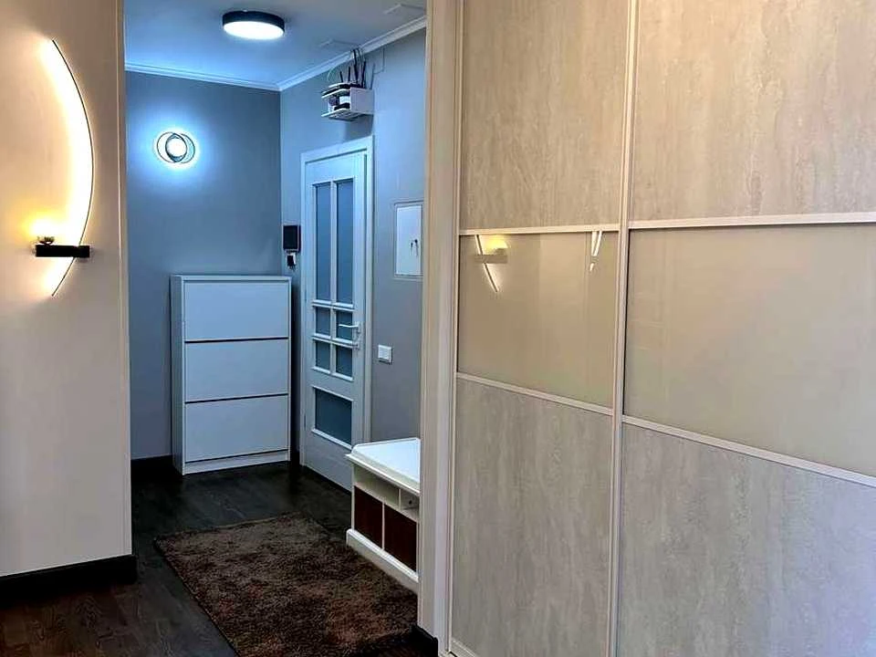 Квартира. Київ, Патріарха Мстислава Скрипника вул. (Миколи О