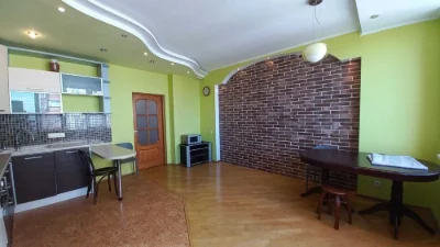 Протасів Яр, Миколи Амосова 4, оренда роздільної 3к+ паркомі