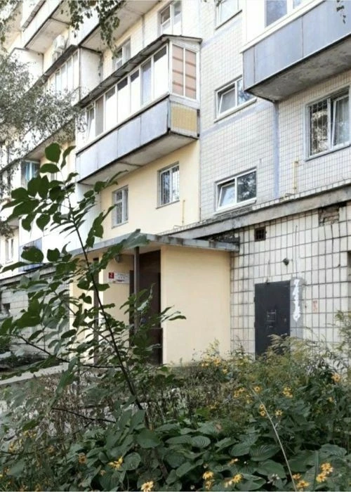 Без% комісії 1кім. Виноградар тц" Ретровіль"