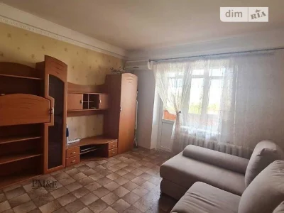 Довготривала оренда 2к квартири на просп. Оболонський 16Б •