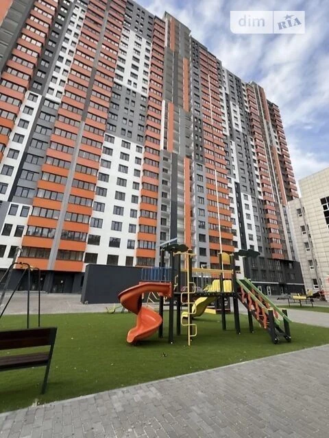 Sale of 2-room apartment 62.1 sq. m. on Volodymyr Sosyuri St. 6B,