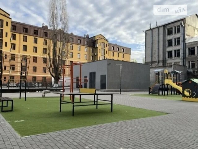 Sale of 2-room apartment 62.1 sq. m. on Volodymyr Sosyuri St. 6B,