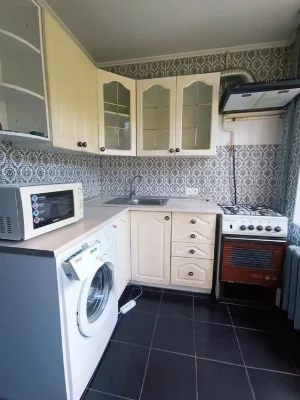 метро Чернігівська, вул. Миропільська, 1к, ремонт