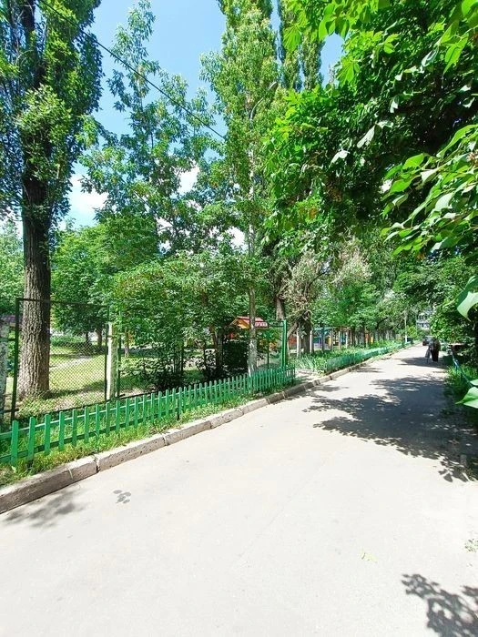 метро Чернігівська, вул. Миропільська, 1к, ремонт