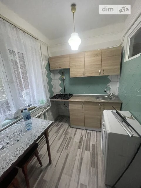 Довготривала оренда 2к квартири на вул. Космонавта Поповича